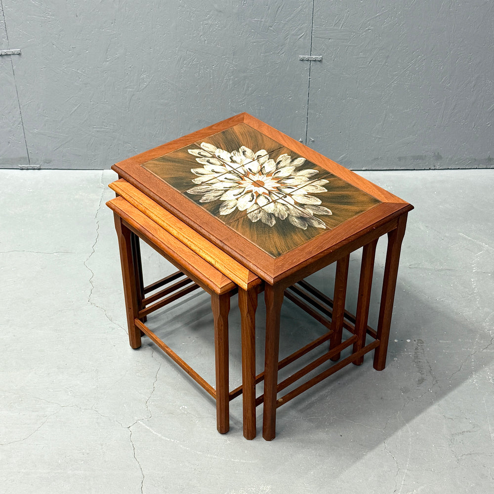 
                      
                        MOBELFABRIKKEN TOFTEN(モーベルファブリッケン・トフテン) / Tiletop nest table タイルトップ テストテーブル (501)
                      
                    