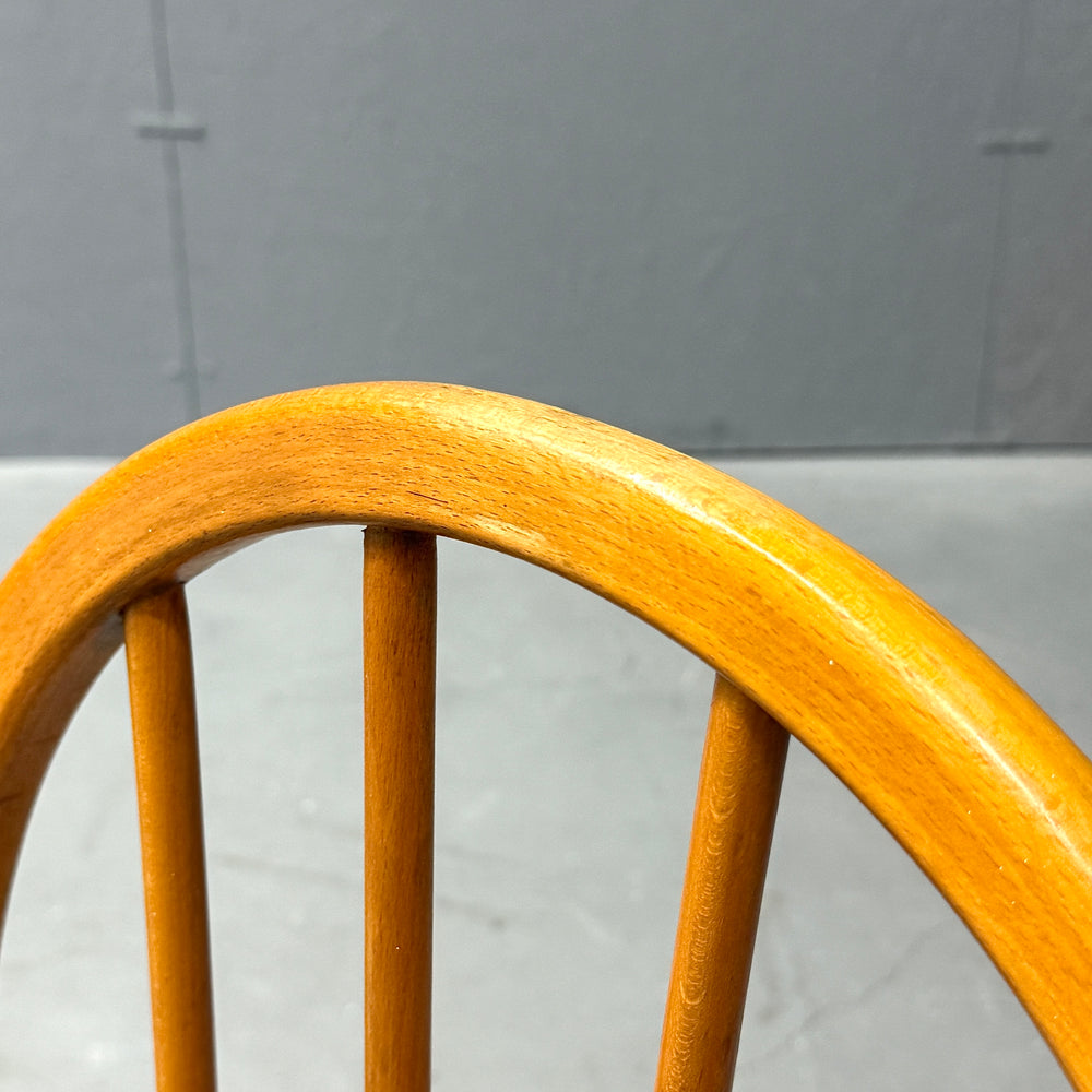 
                      
                        ERCOL(アーコール) / HOOP BACK CHAIR 4本 フープバックチェア (401)
                      
                    