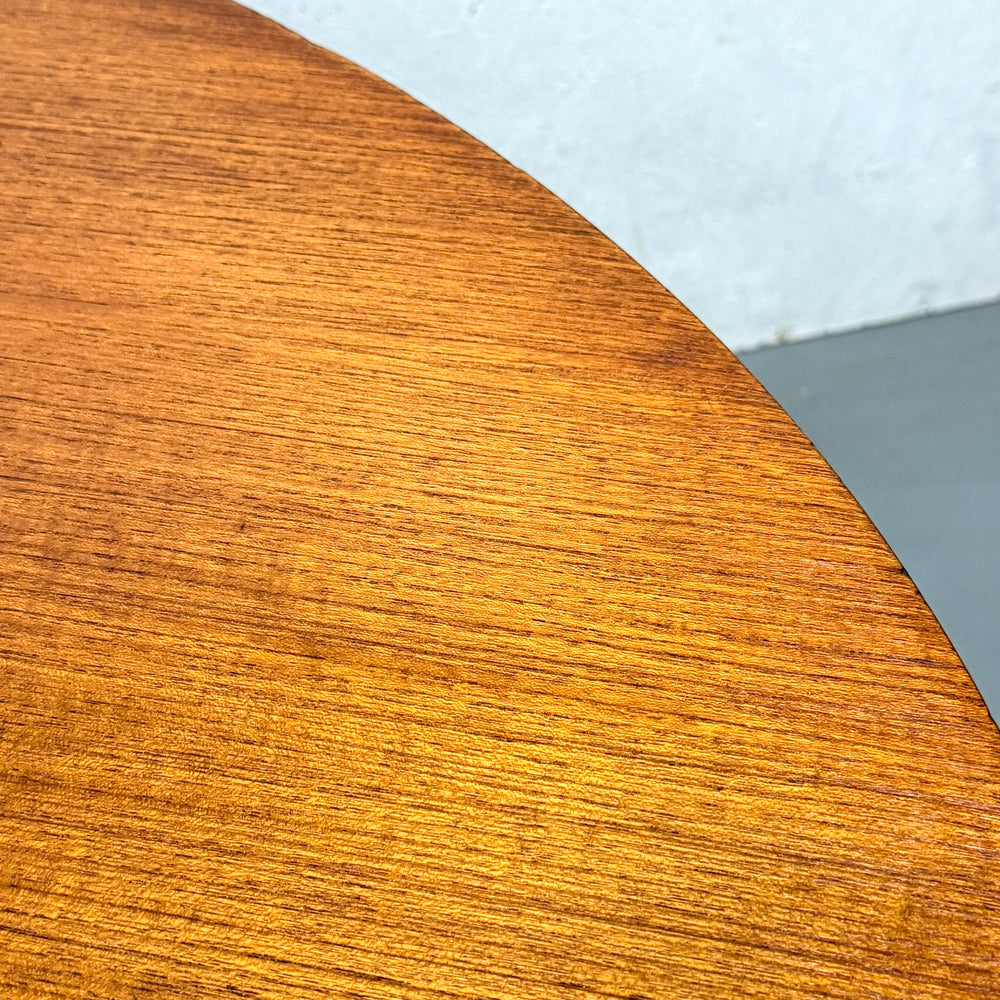 
                      
                        GREAVES & THOMAS / OVAL DINING TABLE オーバルダイニングテーブル (301)
                      
                    