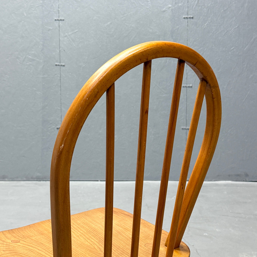 
                      
                        ERCOL(アーコール) / HOOP BACK CHAIR 4本 フープバックチェア (402)
                      
                    