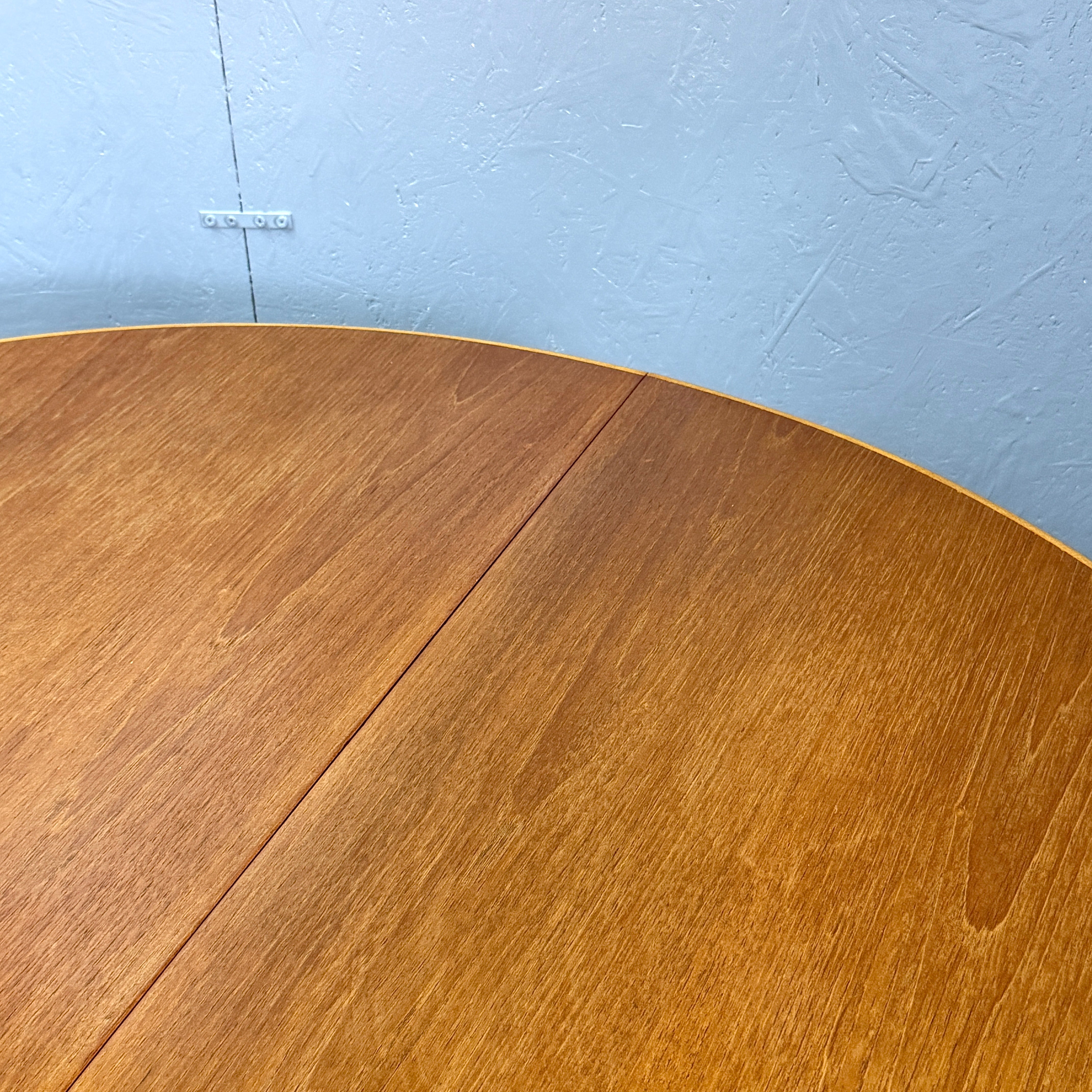 DANISH VINTAGE ROUND TABLE ダニッシュヴィンテージ ラウンドテーブル