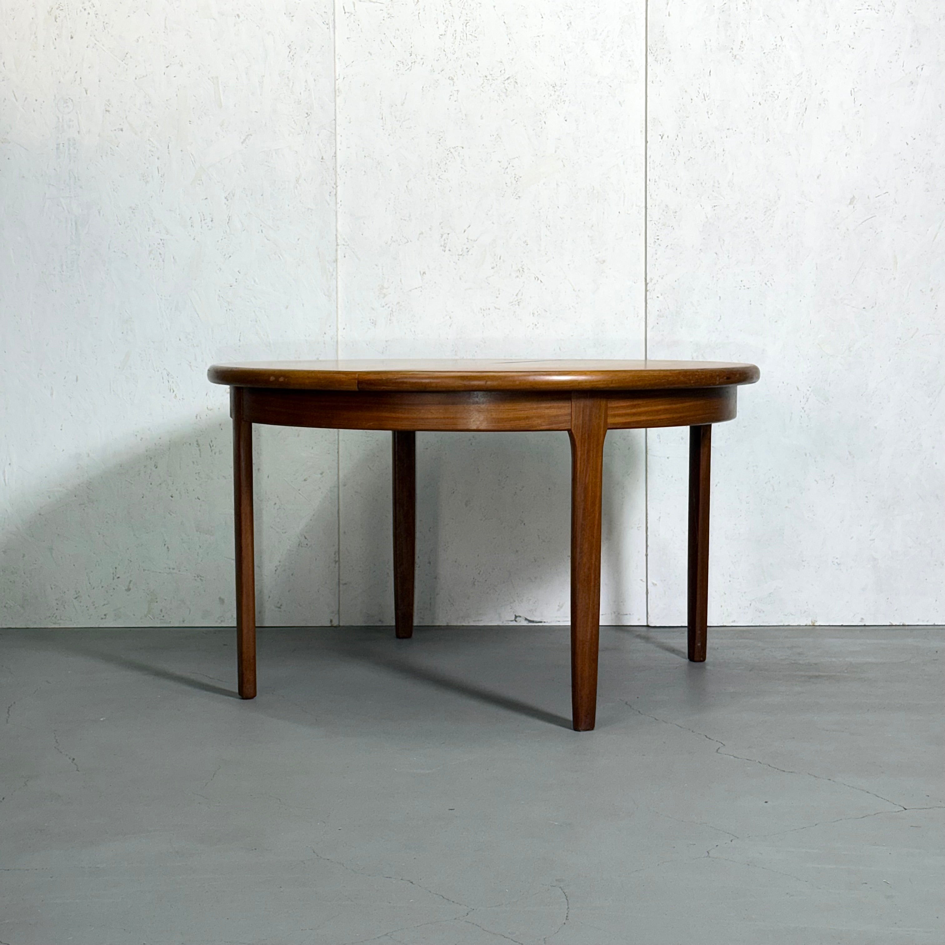 ダイニングテーブル – NONOR FURNITURE