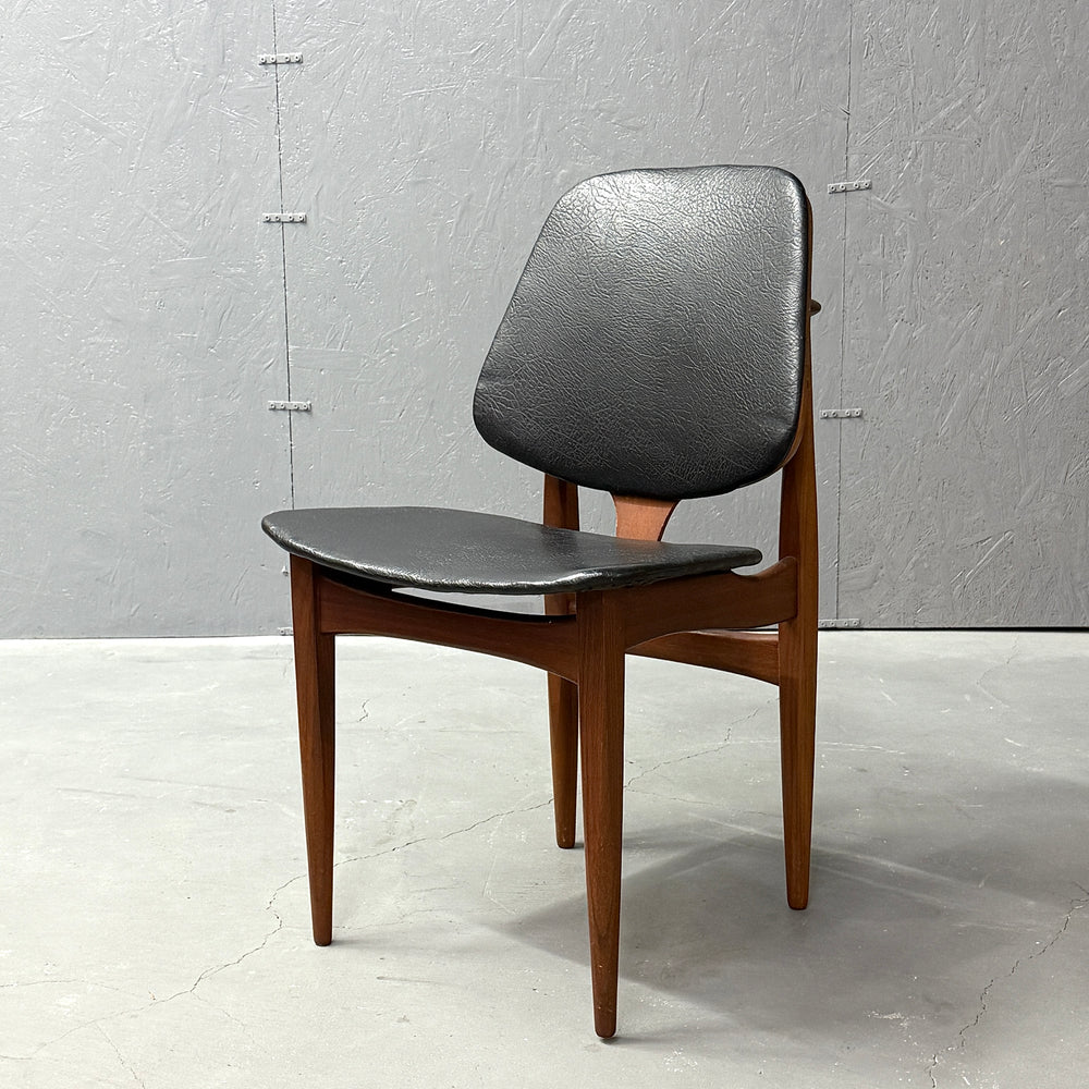 
                      
                        Elliots of Newbury(EON) / VINTAGE CHAIR ヴィンテージチェア (502)
                      
                    