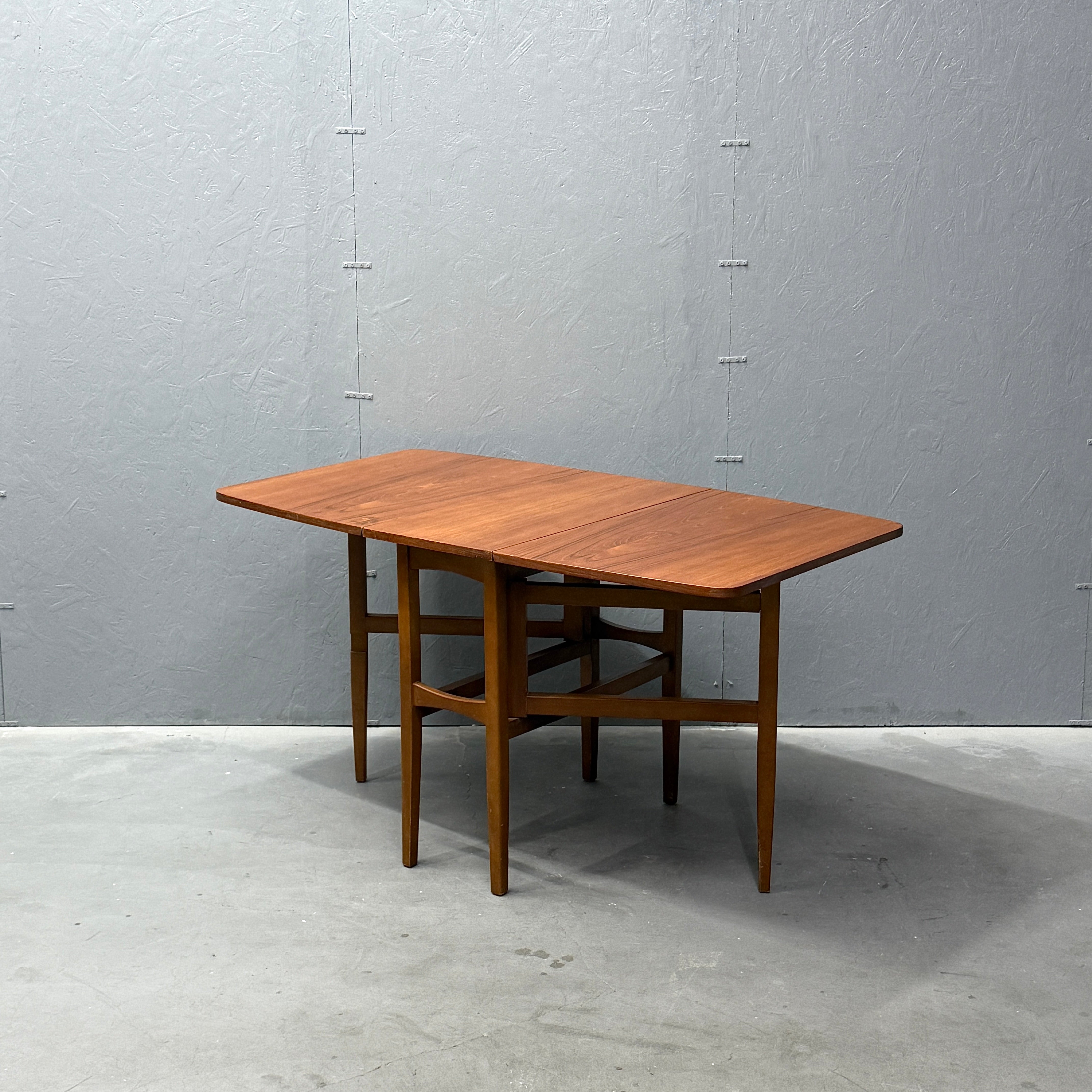 英国 ヴィンテージ ゲートレッグテーブル (601) VINTAGE GATELEG TABLE ヴィンテージ ゲートレッグテーブル (601