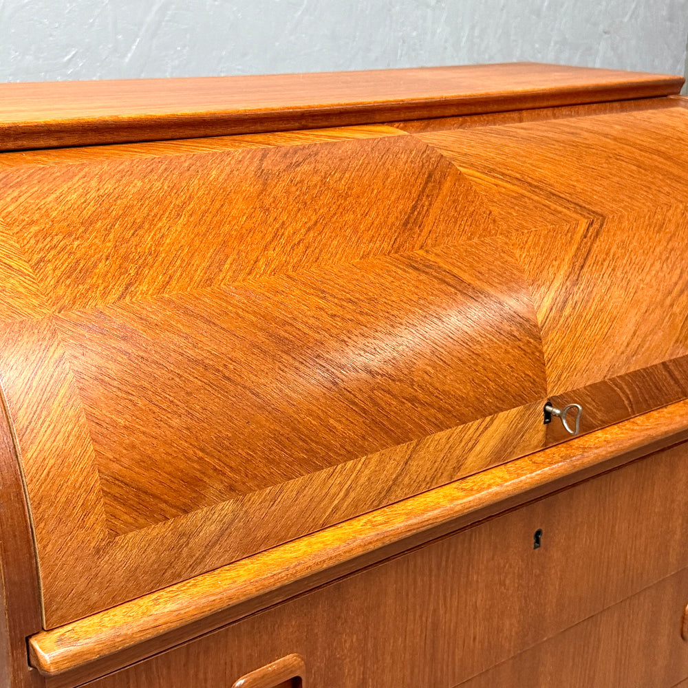 
                      
                        Vintage Roll-Top Writing Bureau ライティングビューロー
                      
                    