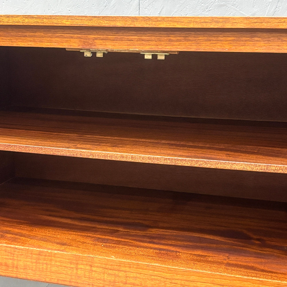 
                      
                        Stonehill(ストーンヒル) / Vintage Sideboard (401)
                      
                    