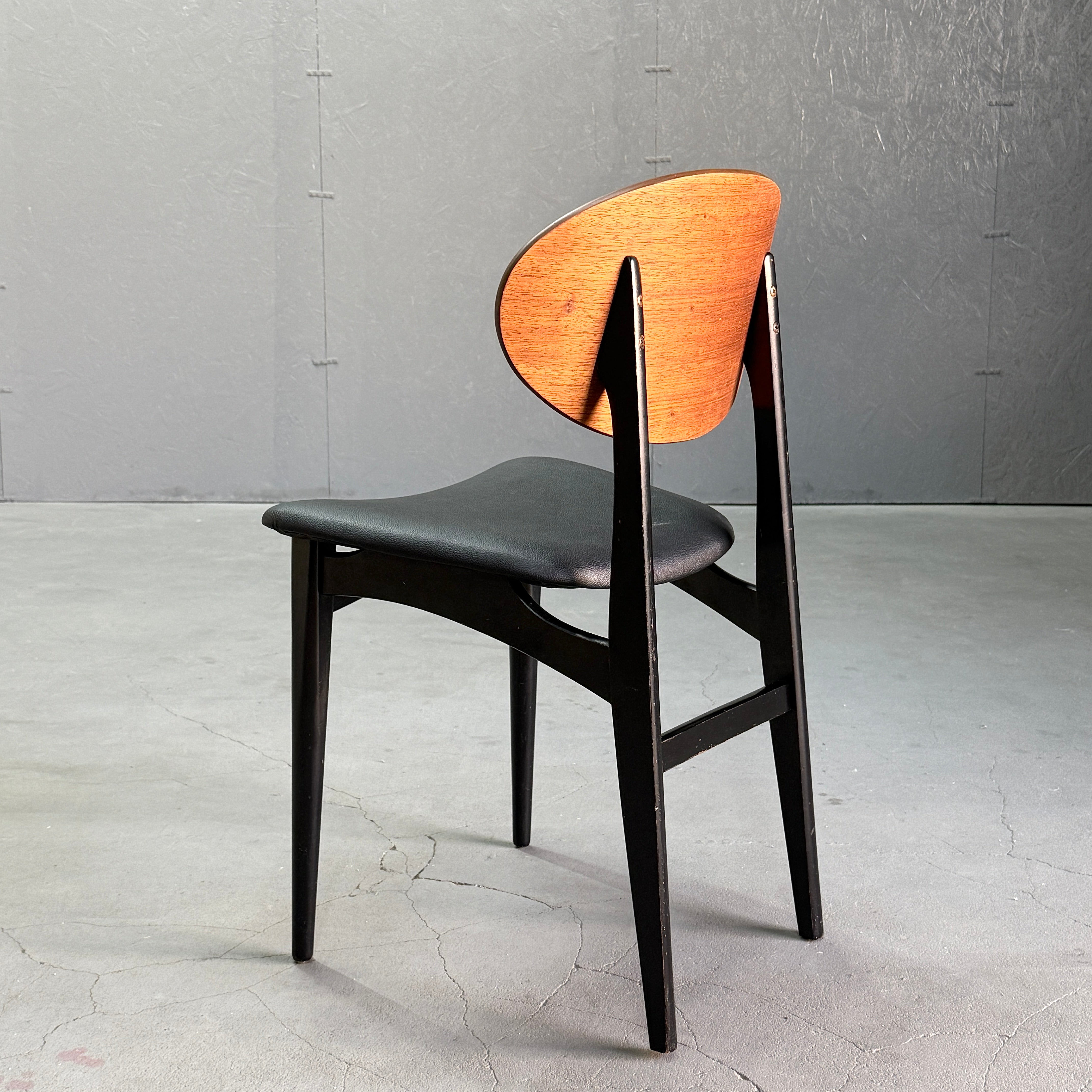 イギリス Beautility ヴィンテージ ダイニングチェア (2) Beautility (ビューティリティ) / Vintage chair ヴィンテージ