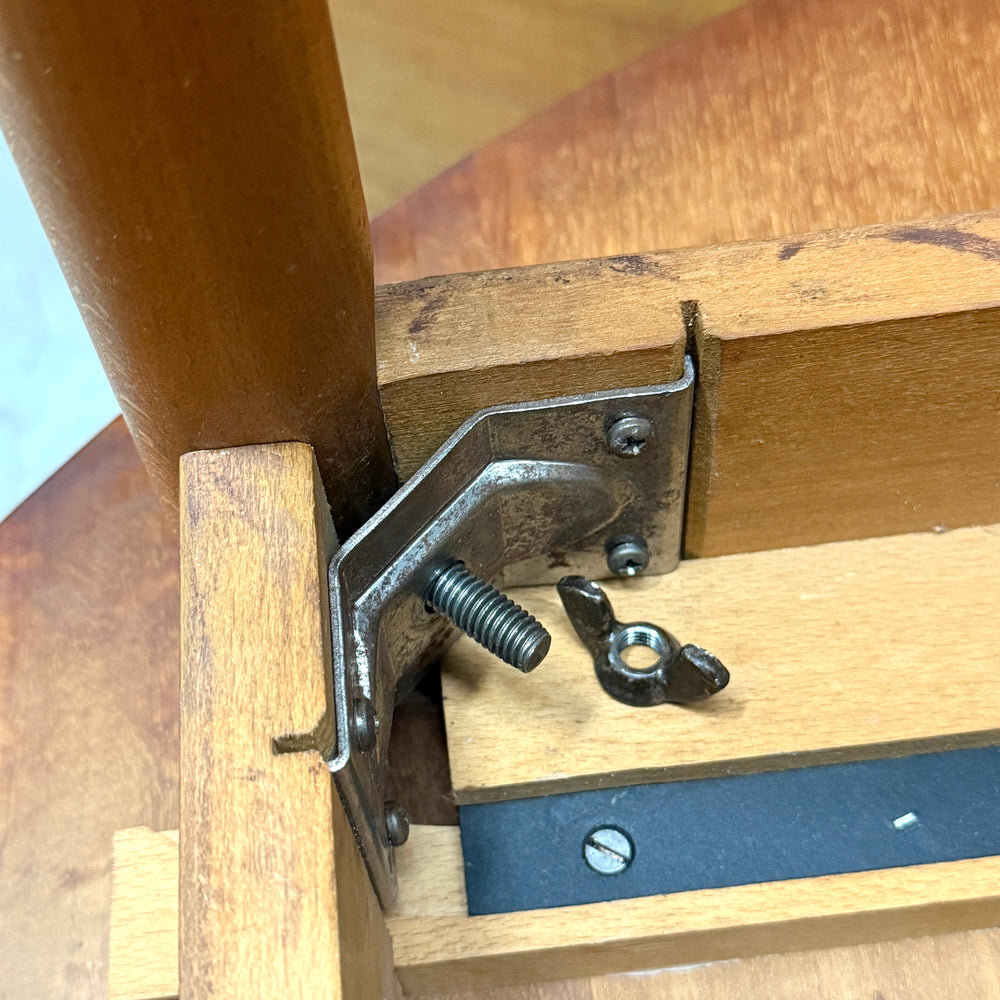 
                      
                        TEAK EXTENSION ROUND TABLE チークラウンドテーブル (501)
                      
                    