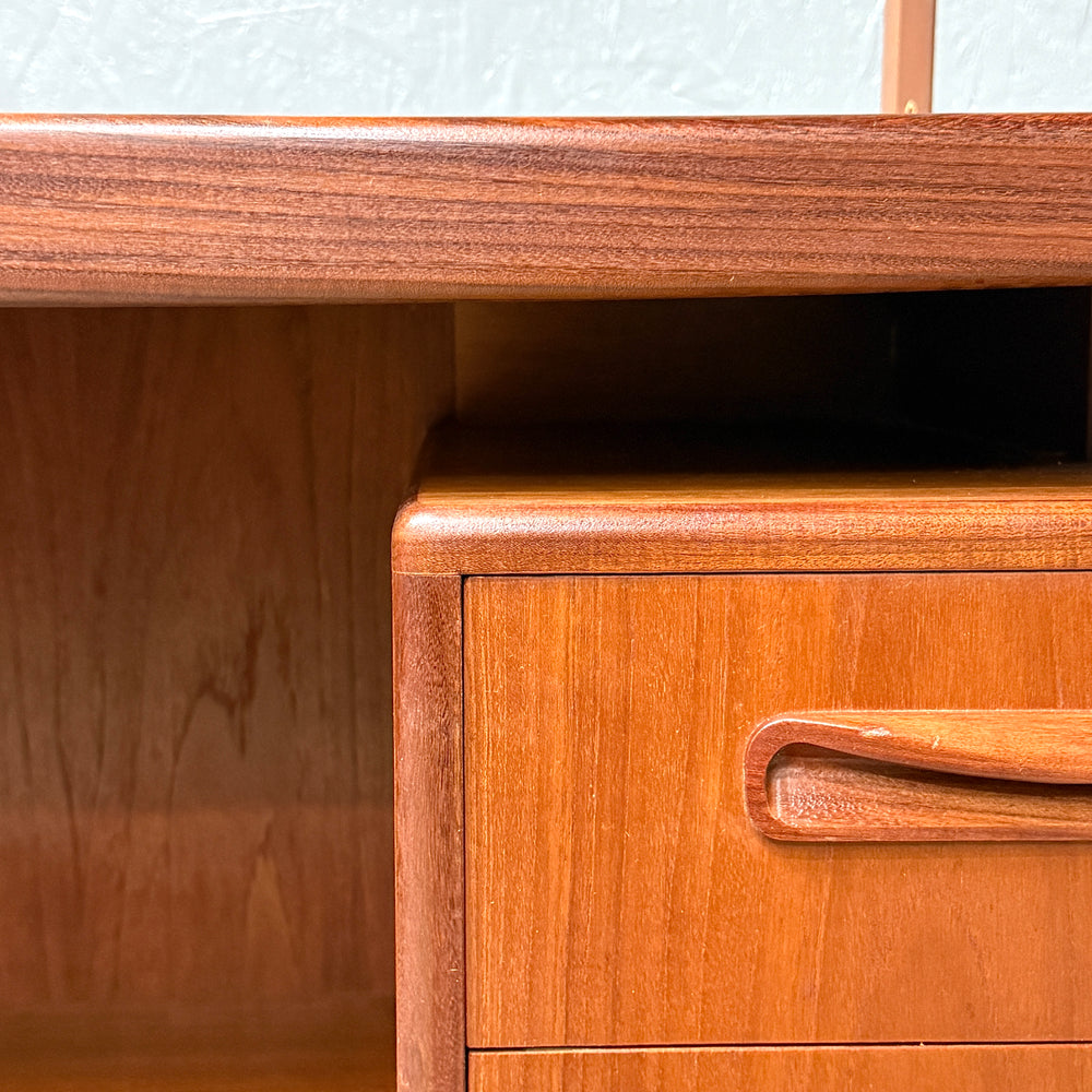 
                      
                        G-PLAN(ジープラン) / DRESSER ドレッサー (501)
                      
                    