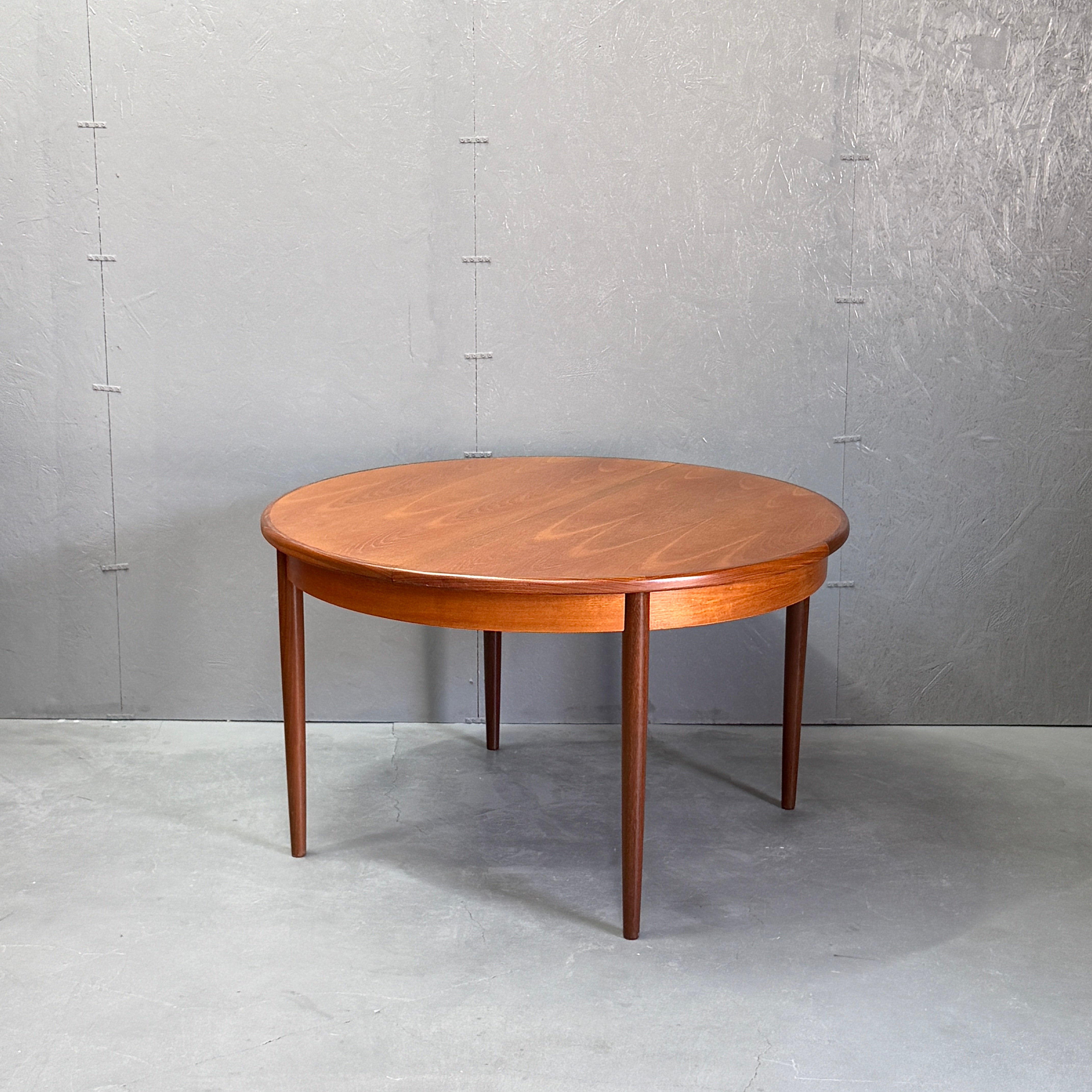 ダイニングテーブル – NONOR FURNITURE