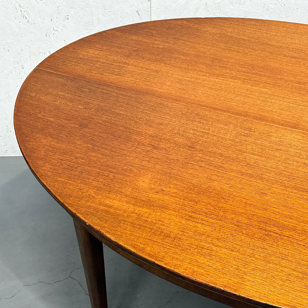 
                      
                        GREAVES & THOMAS / OVAL DINING TABLE オーバルダイニングテーブル (301)
                      
                    