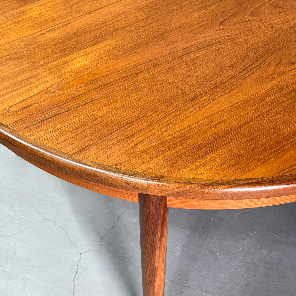 
                      
                        G-PLAN(ジープラン) / Fresco ROUND TABLE フレスコ ラウンドエクステンション ダイニングテーブル (403)
                      
                    