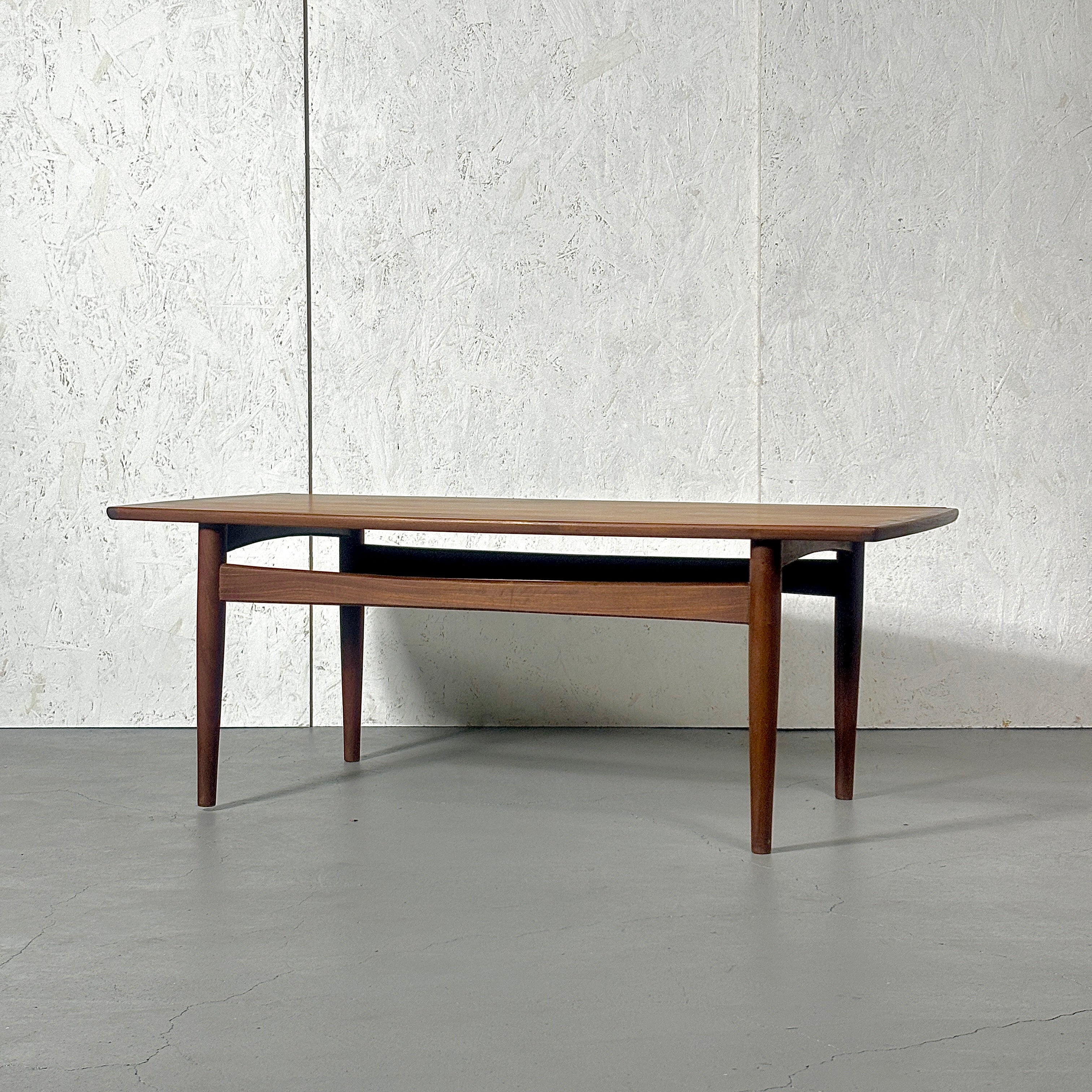低価格で大人気の Younger(ヤンガー) / (1 コーヒーテーブル TABLE COFFEE センターテーブル・ローテーブル