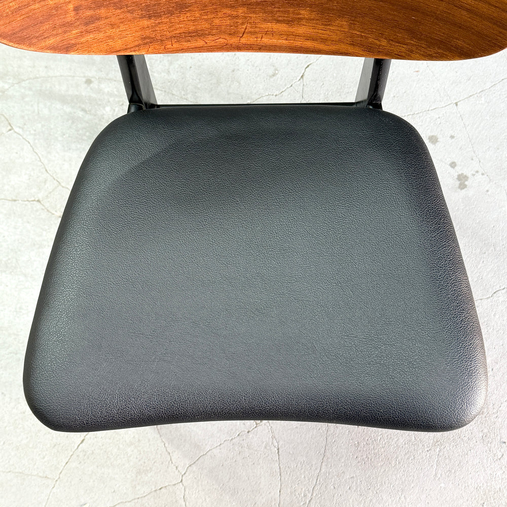 
                      
                        Beautility (ビューティリティ) / Vintage chair ヴィンテージ ダイニングチェア (2)
                      
                    