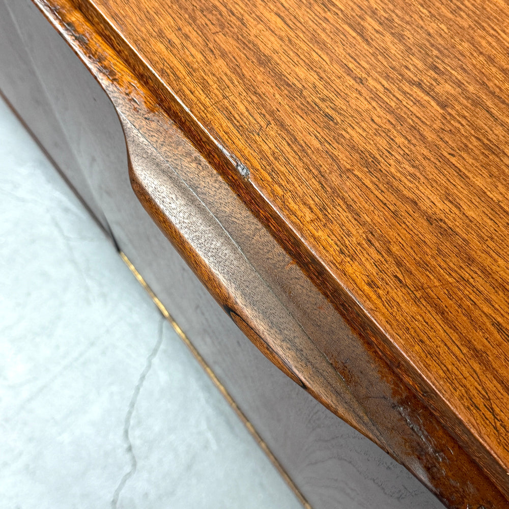 
                      
                        A.H.McINTOSH(マッキントッシュ) /  DUNVEGAN Sideboard (401)
                      
                    