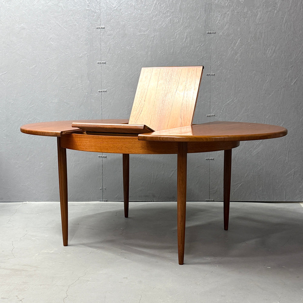 
                      
                        G-PLAN(ジープラン) / Fresco ROUND TABLE フレスコ ラウンドエクステンション ダイニングテーブル (503)
                      
                    