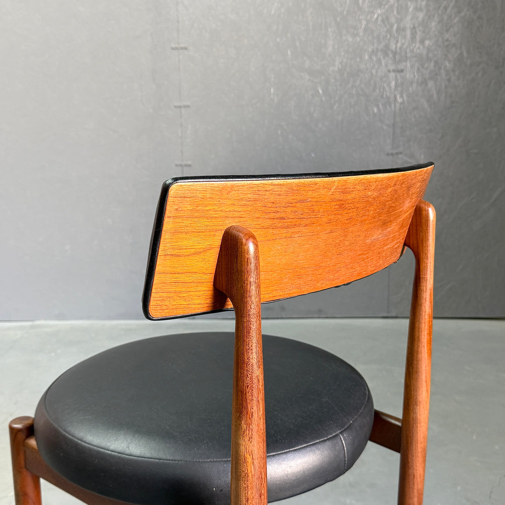 
                      
                        G-PLAN(ジープラン) / FRESCO CIRCULAR CHAIR フレスコ サーキュラーチェア (502)
                      
                    