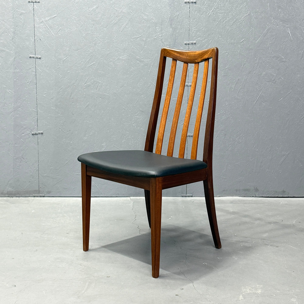 
                      
                        G-PLAN(ジープラン) / DINING CHAIR スラットバックチェア (404)
                      
                    