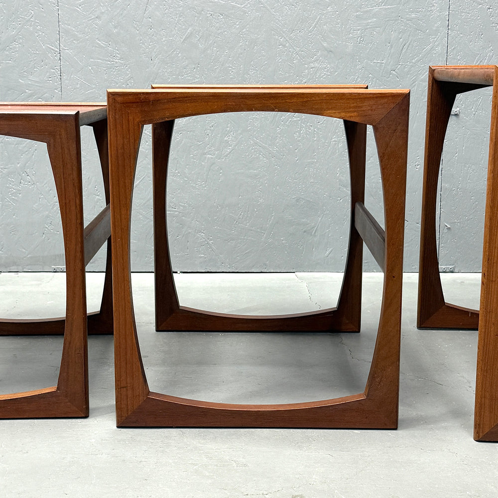 
                      
                        G-PLAN(ジープラン) / QUADRILLE NEST TABLE クアドリル ネストテーブル (401)
                      
                    