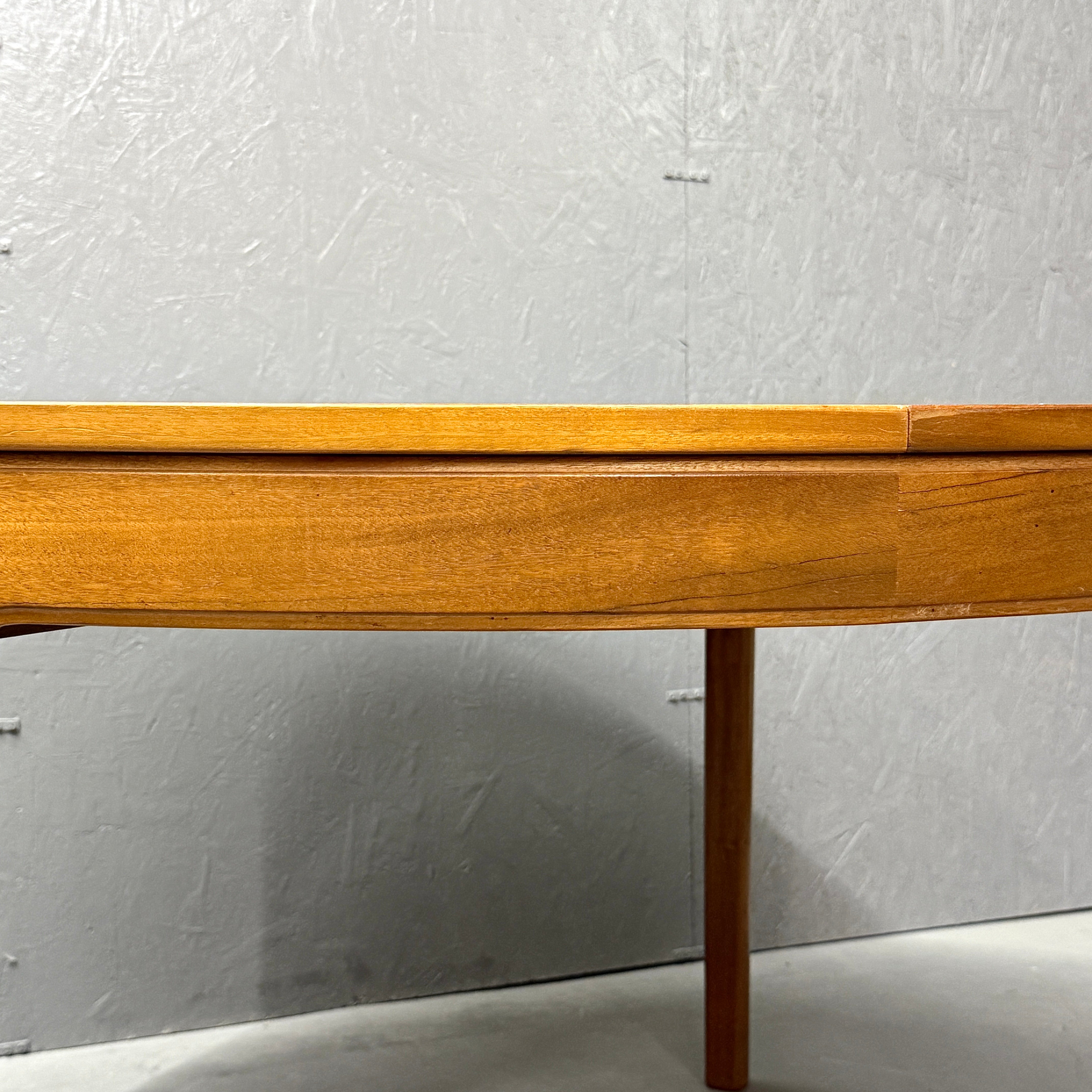 Nathan(ネイサン) / EXTENSION ROUND TABLE エクステンション ラウンド