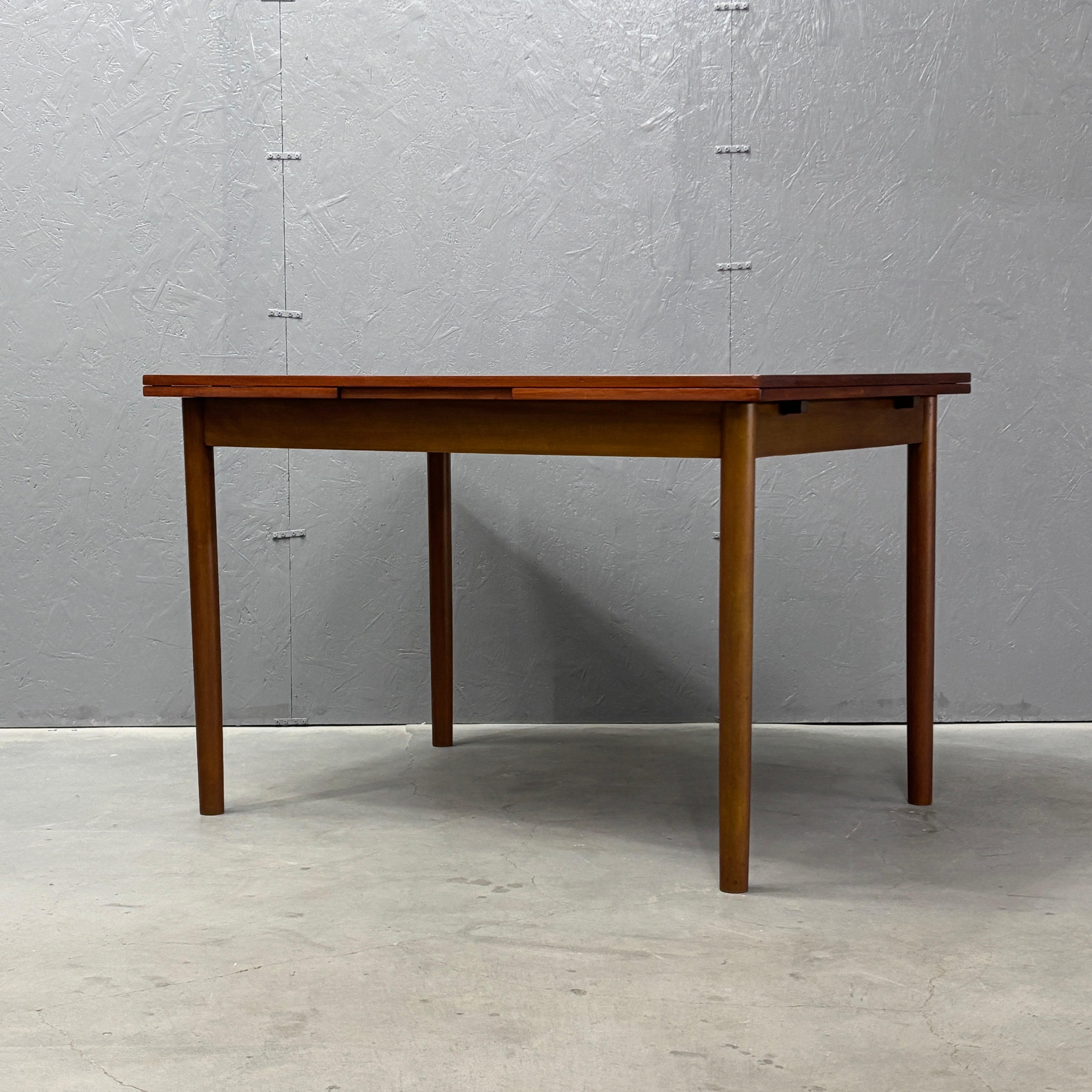 ダイニングテーブル – NONOR FURNITURE