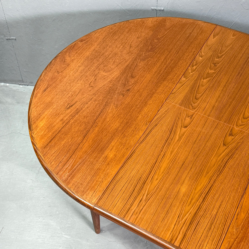 
                      
                        G-PLAN(ジープラン) / Fresco ROUND TABLE フレスコ ラウンドエクステンション ダイニングテーブル (403)
                      
                    