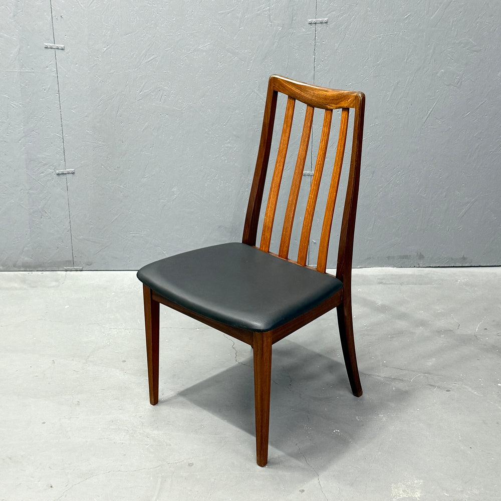 
                      
                        G-PLAN(ジープラン) / DINING CHAIR スラットバックチェア (404)
                      
                    