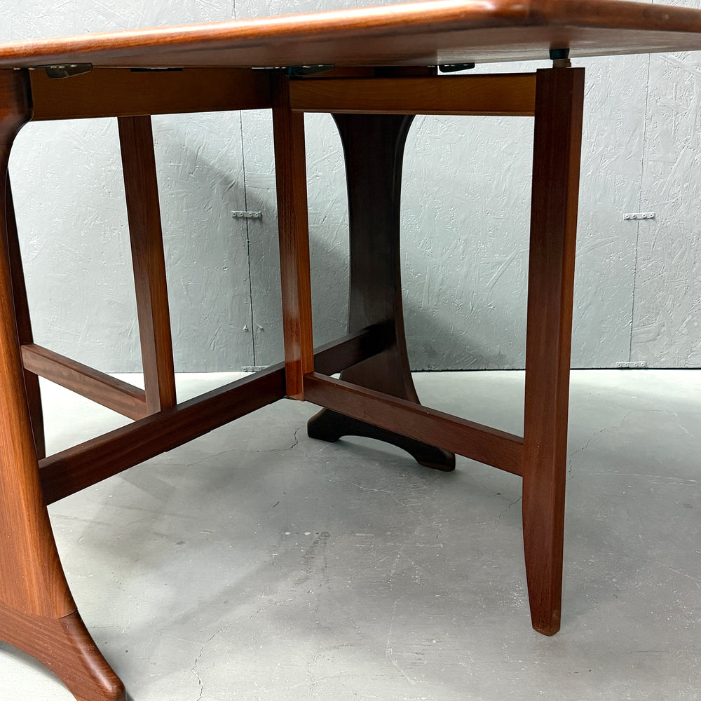 
                      
                        G-PLAN(ジープラン) / Fresco GATELEG TABLE ゲートレッグテーブル (501)
                      
                    