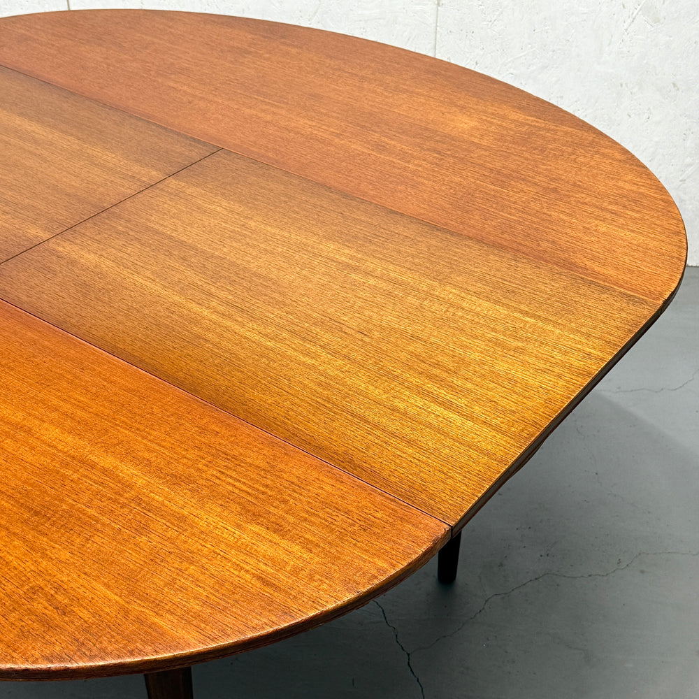 
                      
                        GREAVES & THOMAS / OVAL DINING TABLE オーバルダイニングテーブル (301)
                      
                    