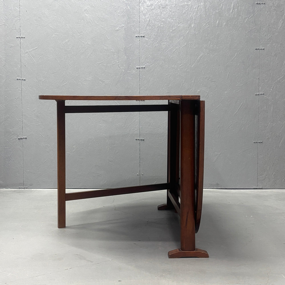 
                      
                        VINTAGE TEAK DROP LEAF GATELEG TABLE ヴィンテージ チークドロップリーフ ゲートレッグテーブル (401)
                      
                    