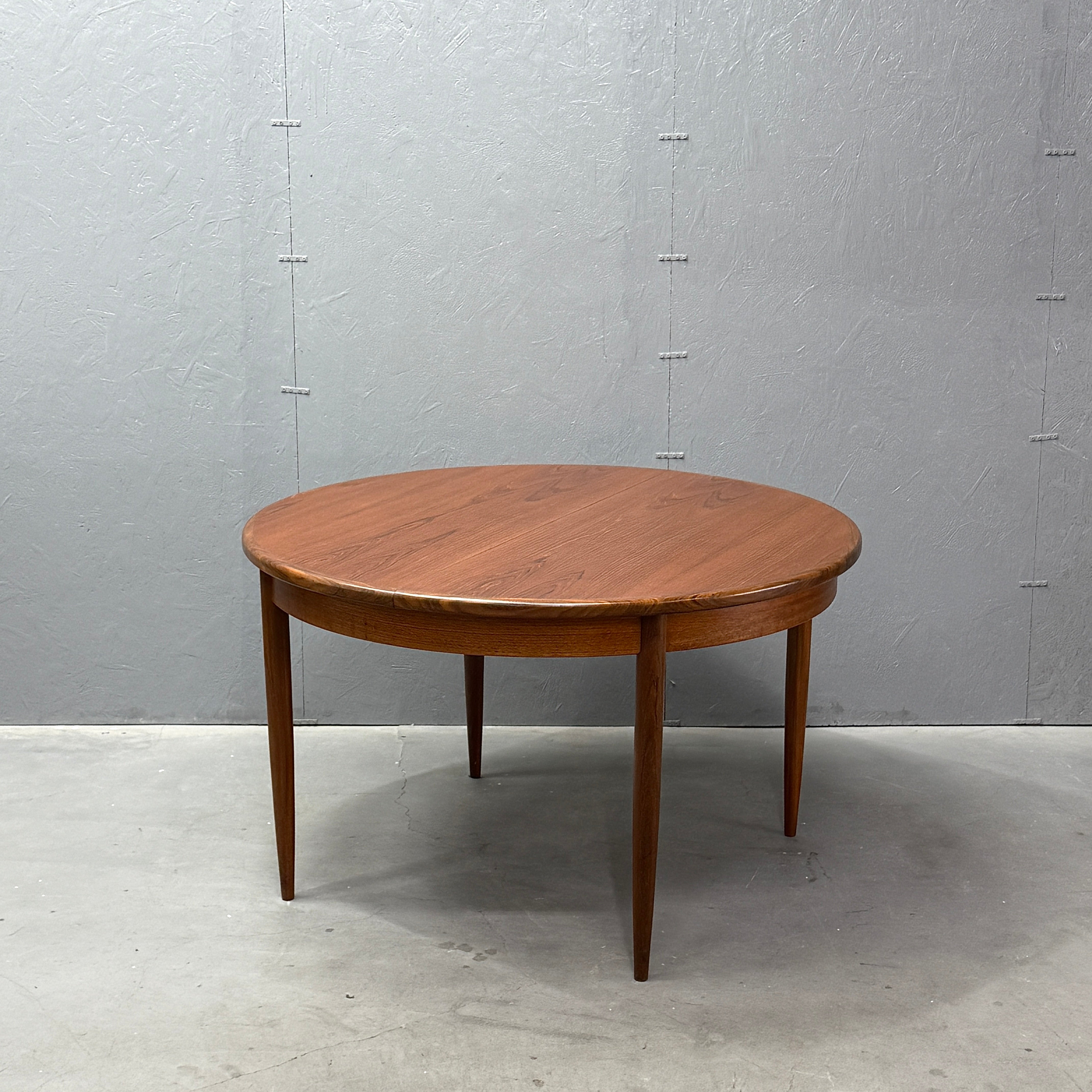 G-PLAN フレスコ ラウンドエクステンション ダイニングテーブル (528) G-PLAN(ジープラン) / Fresco ROUND TABLE フレスコ ラウンド