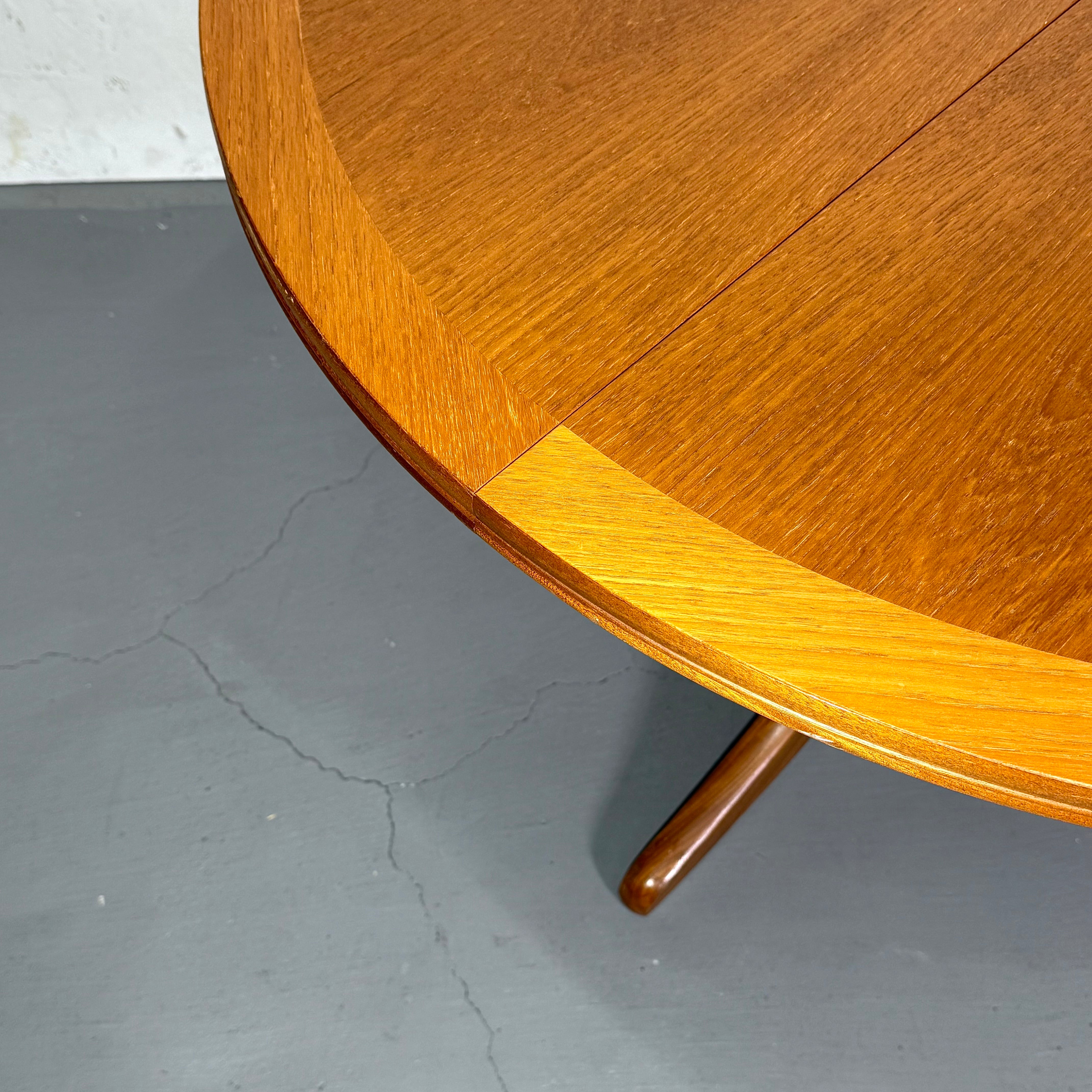 【キヨ】Parker Knoll ラウンドエクステンションテーブル Parker Knoll(パーカーノール) / ROUND EXTENSION TABLE