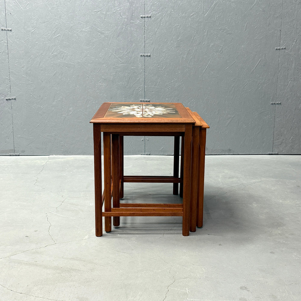 
                      
                        MOBELFABRIKKEN TOFTEN(モーベルファブリッケン・トフテン) / Tiletop nest table タイルトップ テストテーブル (501)
                      
                    