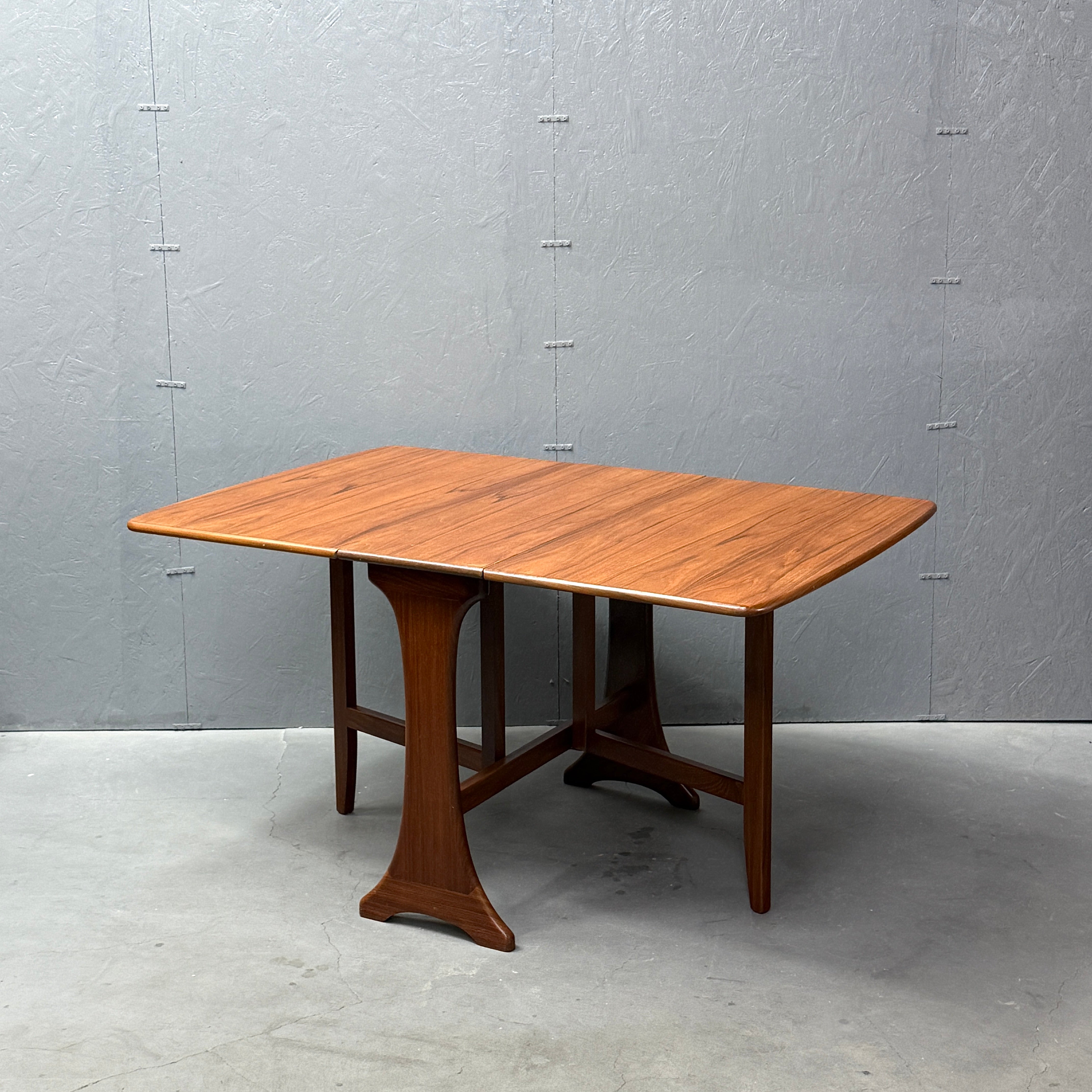 ダイニングテーブル – NONOR FURNITURE