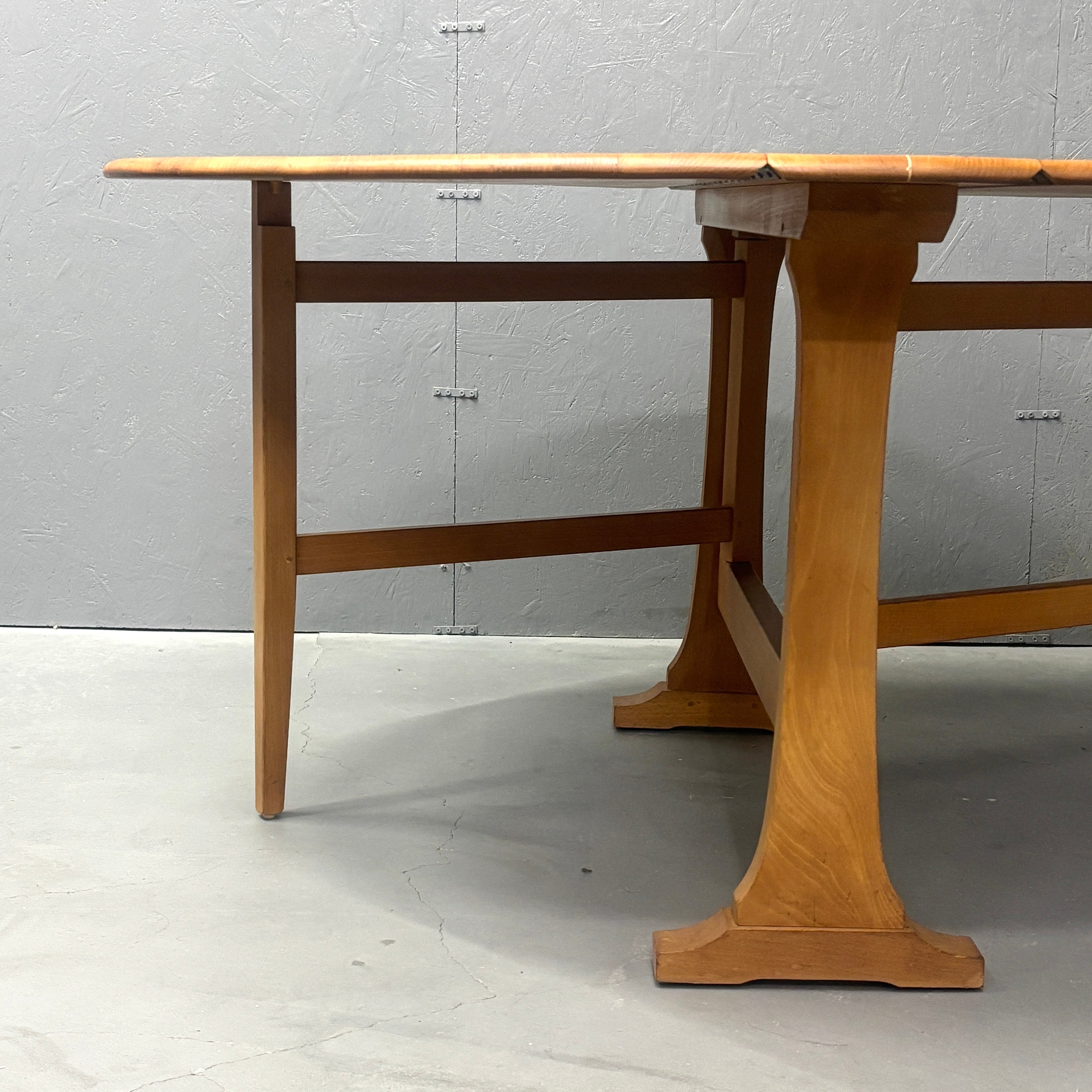 ERCOL(アーコール) / ゲートレッグ ラウンドテーブル (402) ERCOL(アーコール) / GATE LEG TABLE ゲートレッグ ラウンドテーブル