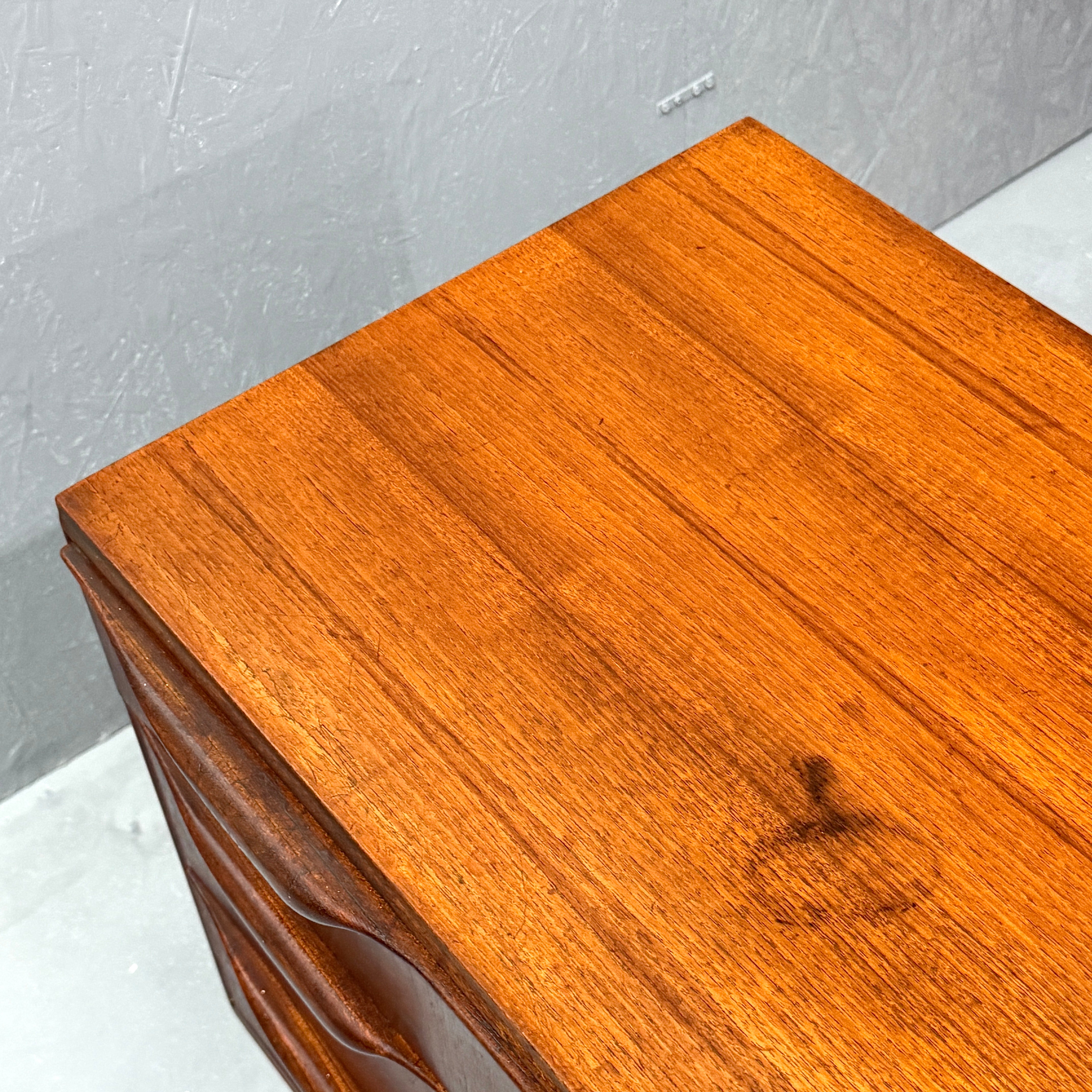 A.H.McINTOSH(マッキントッシュ) / DUNVEGAN Sideboard (401) – NONOR