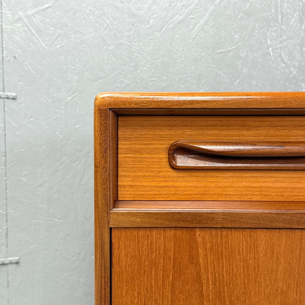 
                      
                        G-PLAN(ジープラン) / Fresco Sideboard フレスコ サイドボード (501)
                      
                    