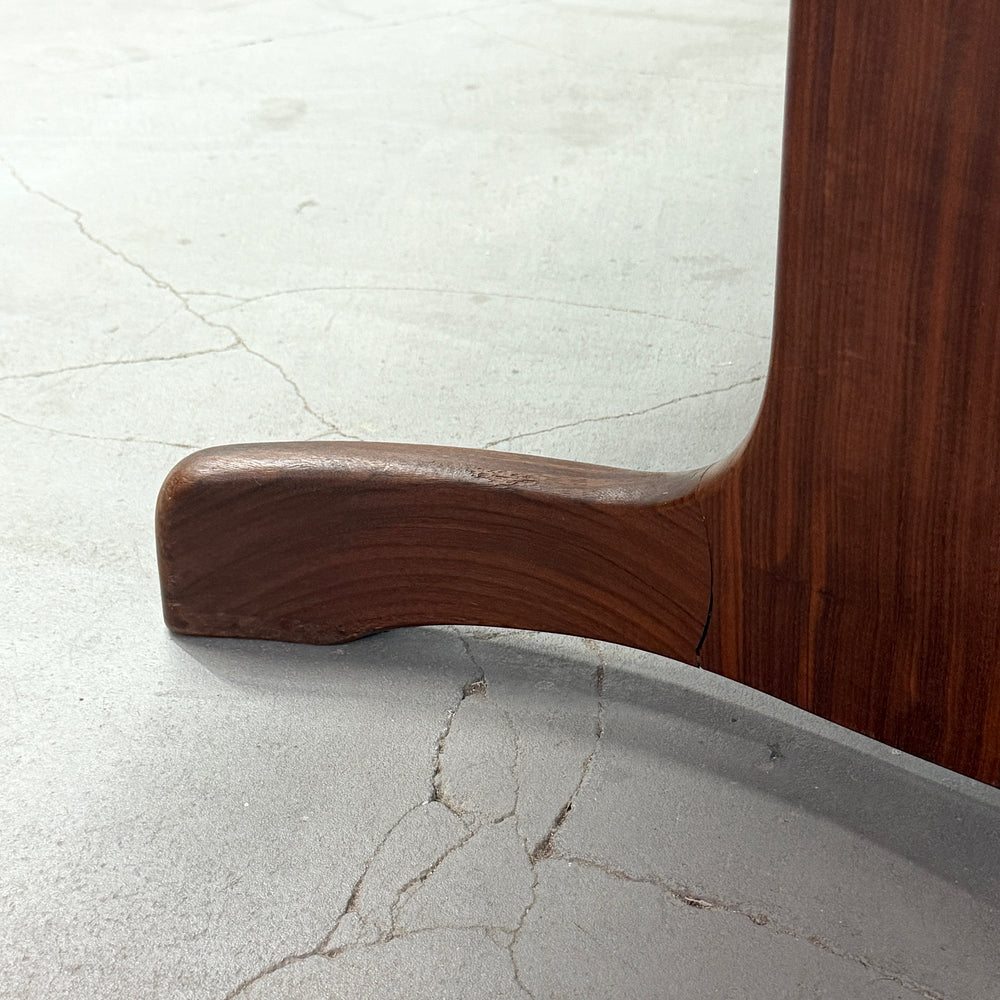 
                      
                        G-PLAN(ジープラン) / WHALE TAILE OVAL TABLE ホエールレッグ オーバルダイニングテーブル (401)
                      
                    