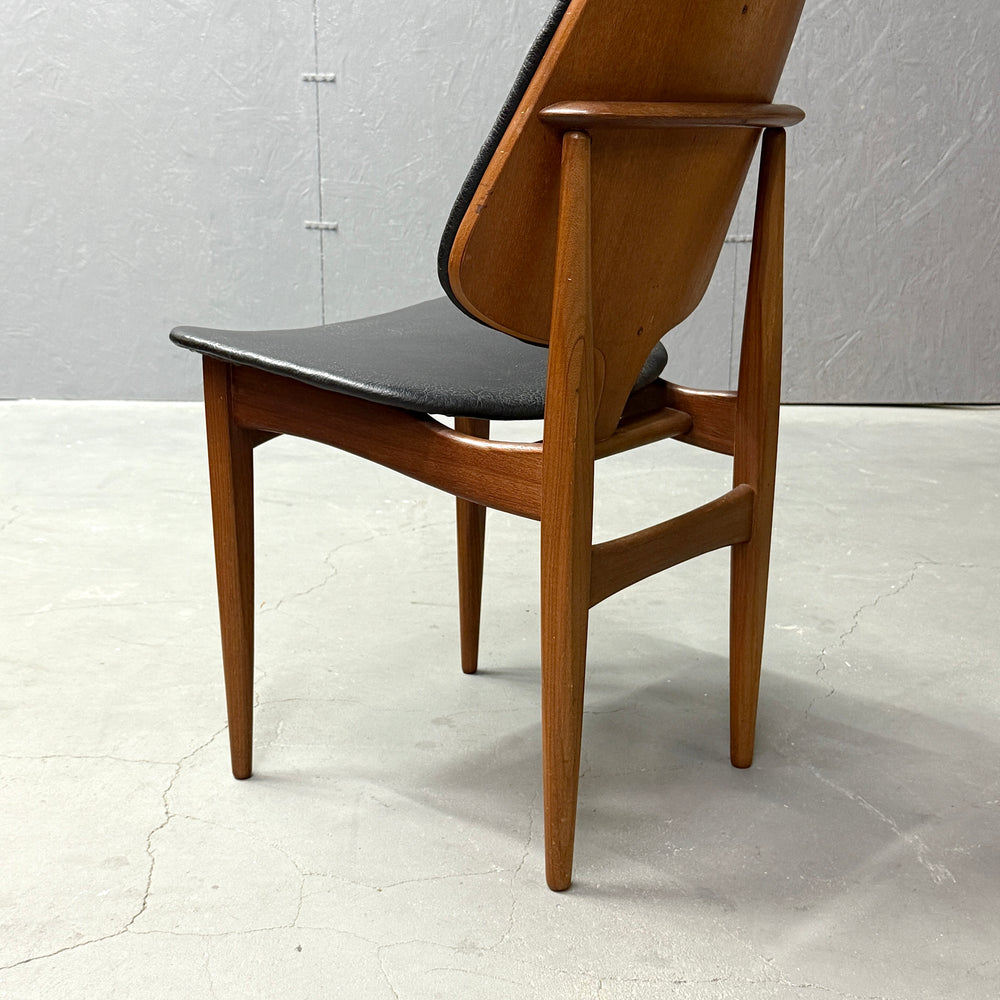 
                      
                        Elliots of Newbury(EON) / VINTAGE CHAIR ヴィンテージチェア (502)
                      
                    