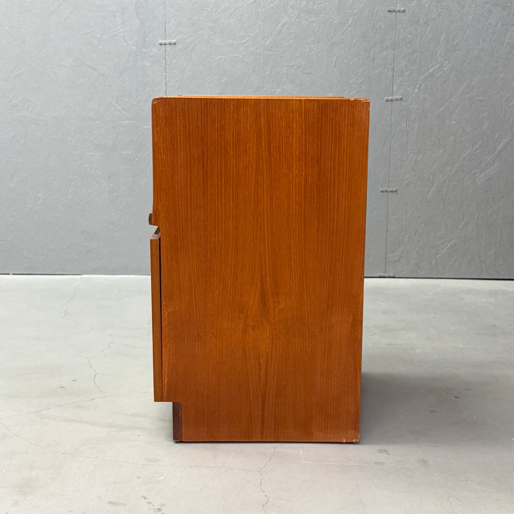 
                      
                        Nathan(ネイサン) / VINTAGE Small Cabinet
                      
                    