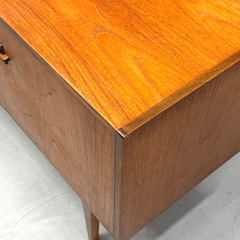 
                      
                        Nathan(ネイサン) / VINTAGE SIDEBOARD ヴィンテージ サイドボード (401)
                      
                    