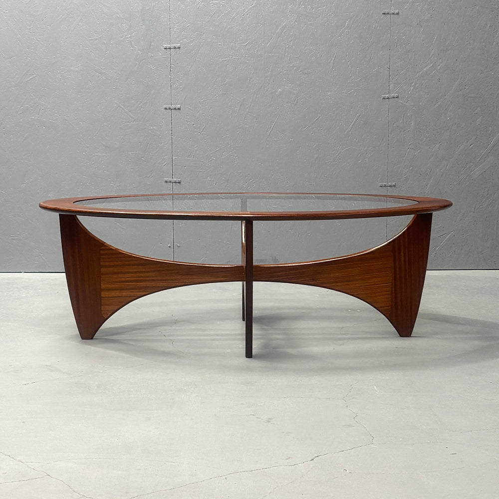 
                      
                        G-PLAN(ジープラン) / Astro oval coffee table アストロ オーバルコーヒーテーブル (403)
                      
                    