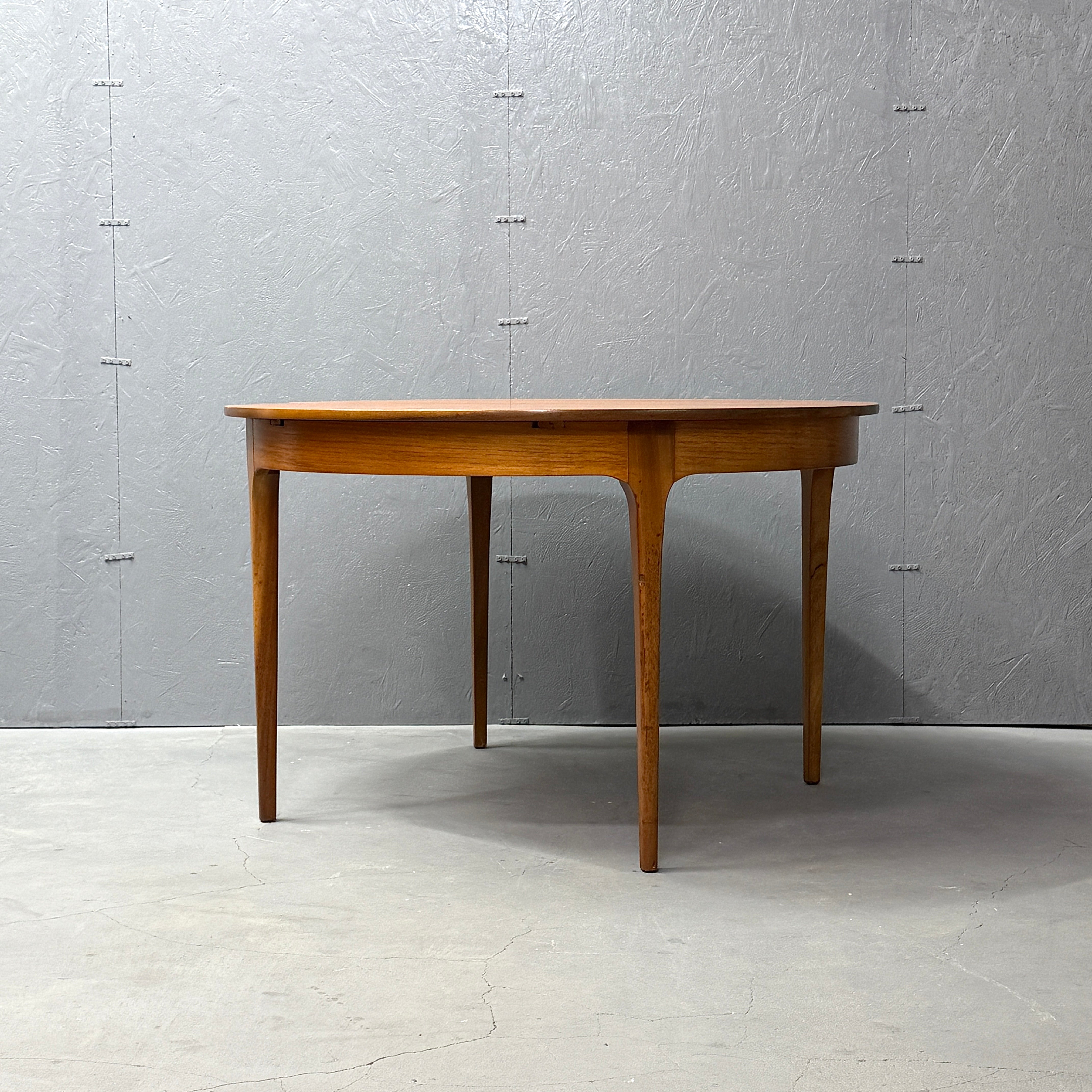 ダイニングテーブル – NONOR FURNITURE