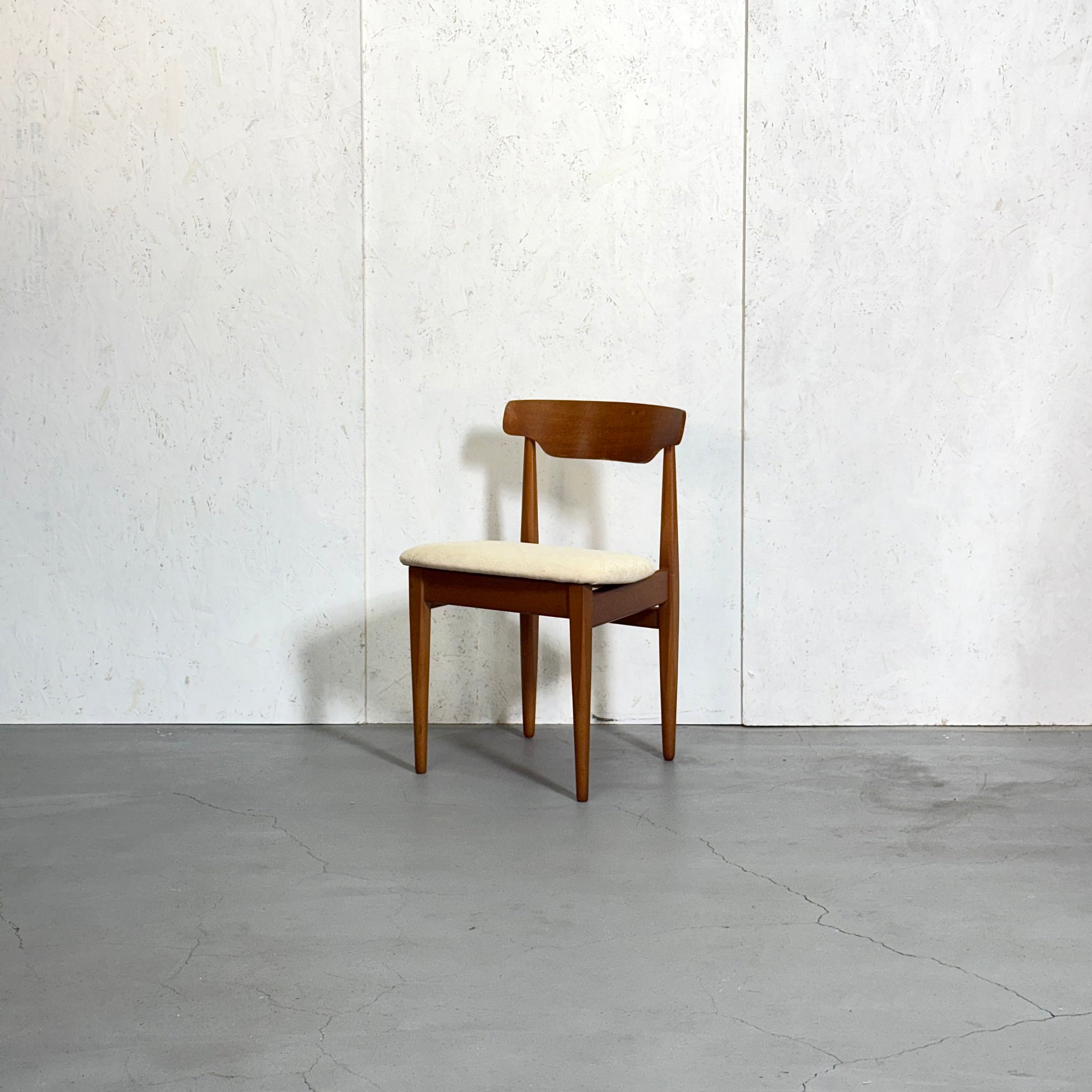 Parker Knoll(パーカーノール) ダイニングチェア (302) Parker Knoll(パーカーノール) ダイニングチェア (302)