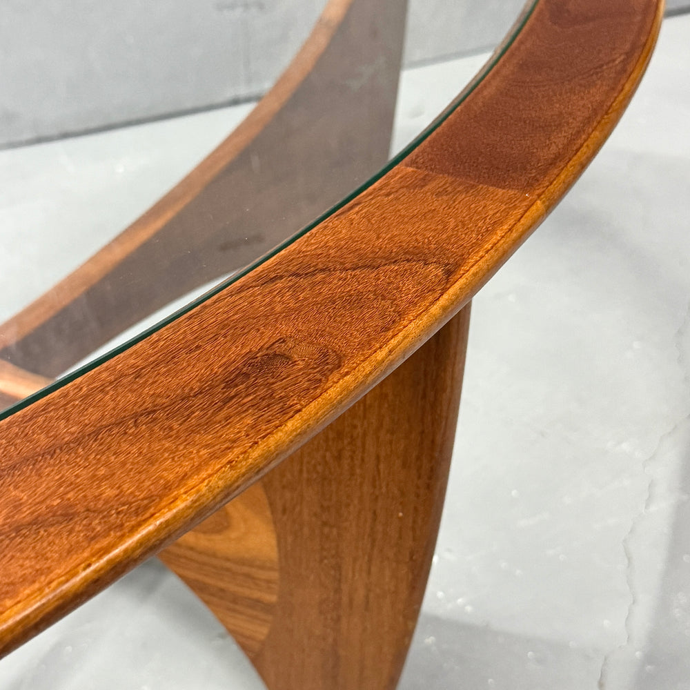 
                      
                        G-PLAN(ジープラン) / Astro oval coffee table アストロ オーバルコーヒーテーブル (402)
                      
                    