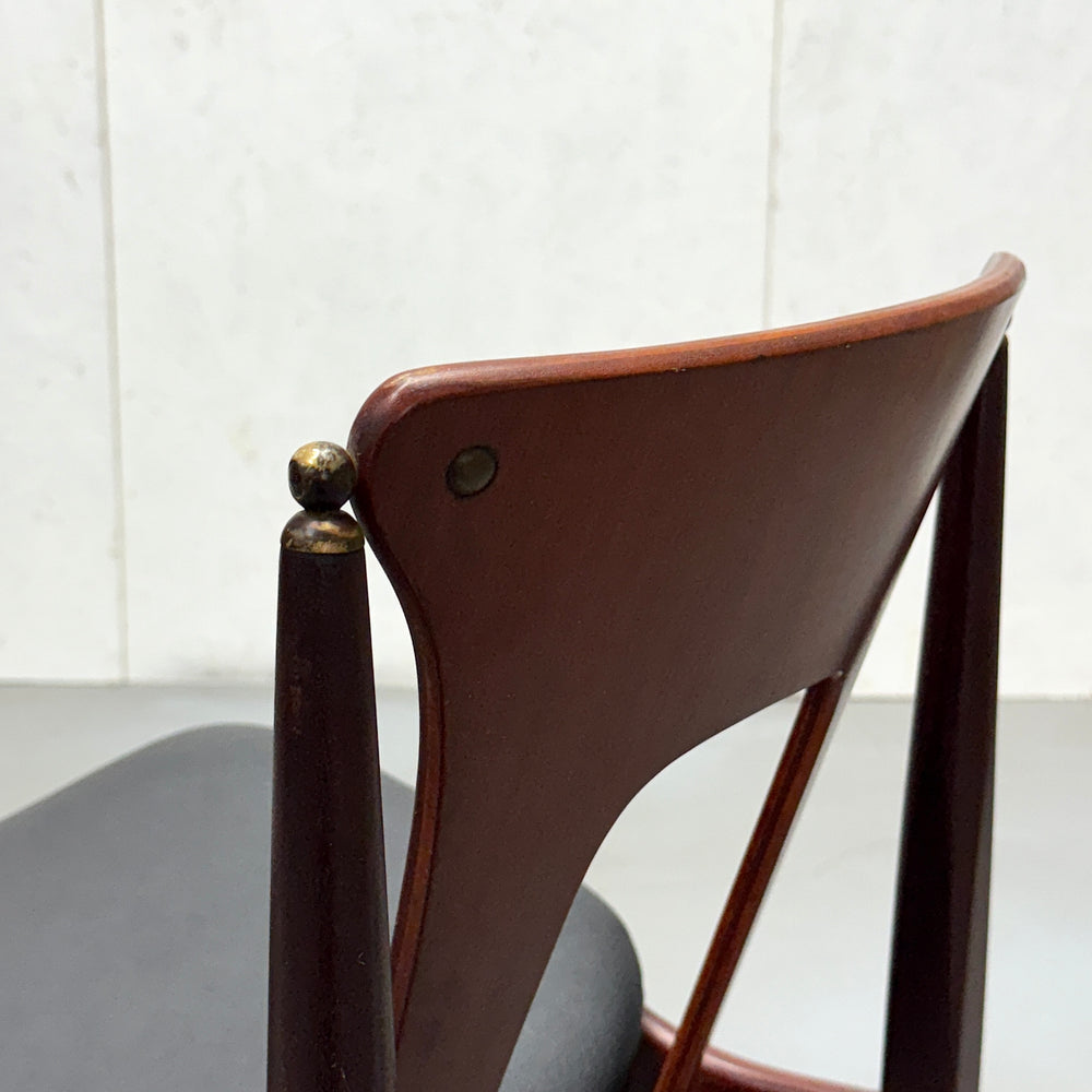 
                      
                        Elliots of Newbury(EON) / DINING CHAIR ダイニングチェア (2)
                      
                    