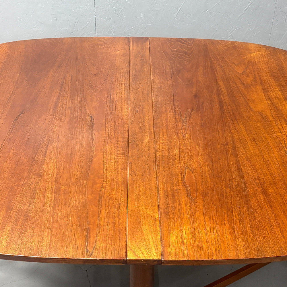 
                      
                        VINTAGE TEAK DROP LEAF GATELEG TABLE ヴィンテージ チークドロップリーフ ゲートレッグテーブル (401)
                      
                    