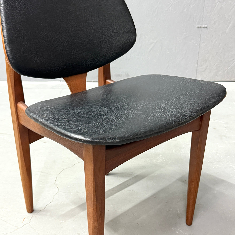 
                      
                        Elliots of Newbury(EON) / VINTAGE CHAIR ヴィンテージチェア (502)
                      
                    