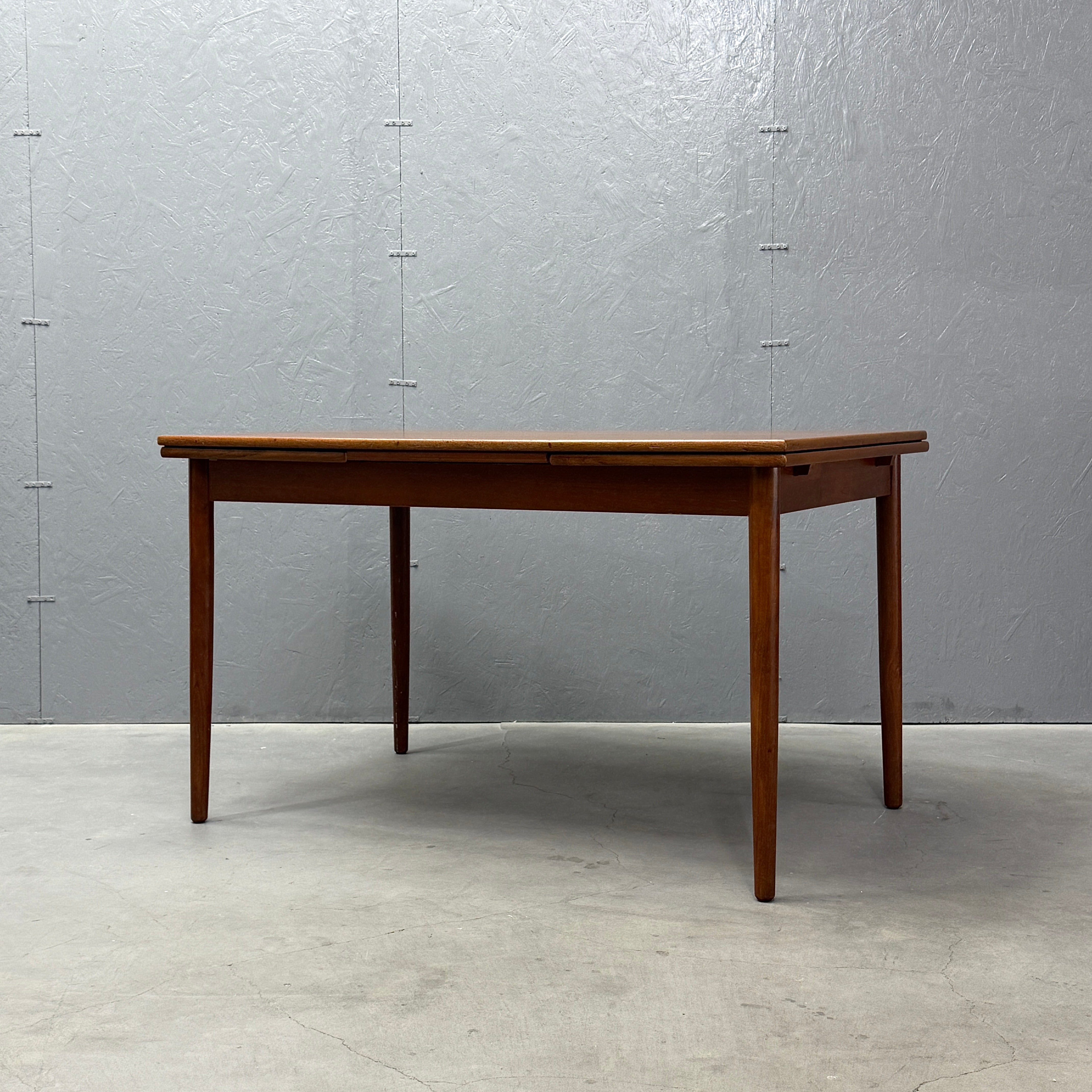 ダイニングテーブル – NONOR FURNITURE