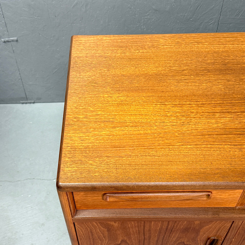 
                      
                        G-PLAN(ジープラン) / Fresco Sideboard フレスコ サイドボード (504)
                      
                    